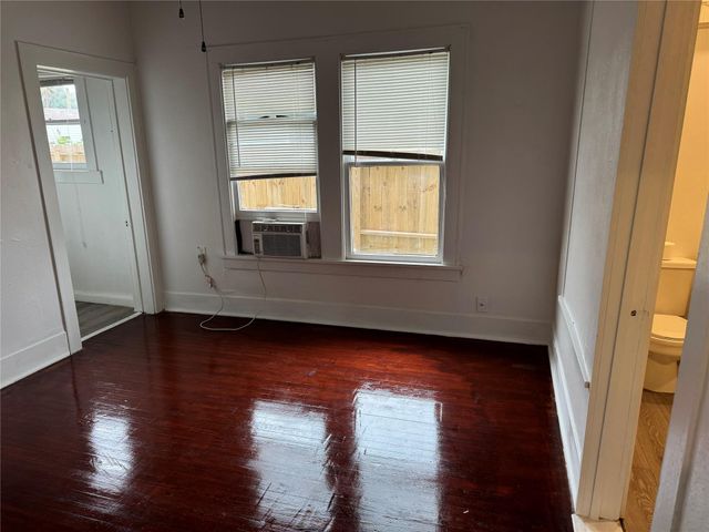 1610 W Sidnor Street, Alvin, TX 77511