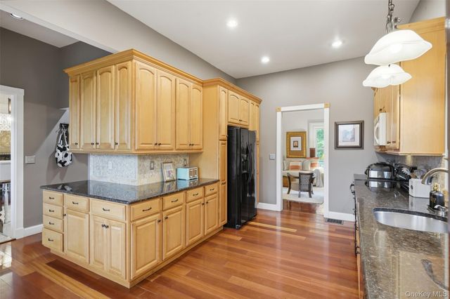 315 Bellvale Lakes Road, Warwick, NY 10990