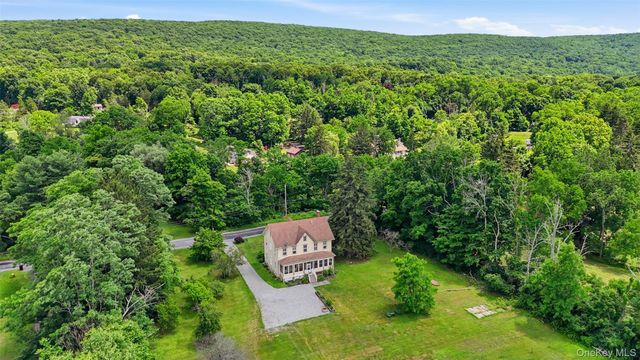 315 Bellvale Lakes Road, Warwick, NY 10990