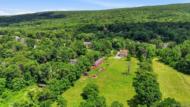 315 Bellvale Lakes Road, Warwick, NY 10990