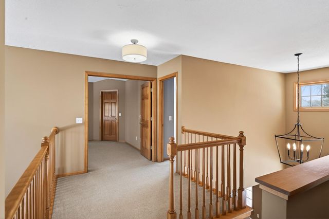 15920 48th Avenue N, Plymouth, MN 55446