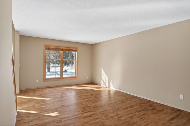 15920 48th Avenue N, Plymouth, MN 55446