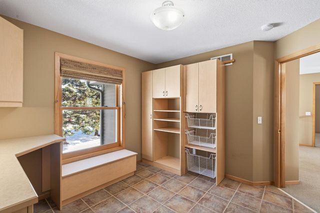 15920 48th Avenue N, Plymouth, MN 55446