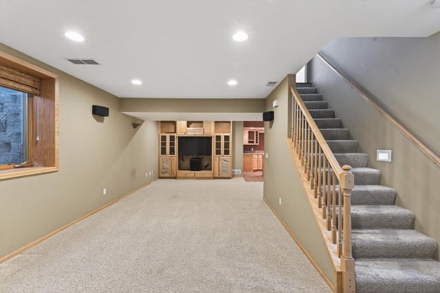 15920 48th Avenue N, Plymouth, MN 55446