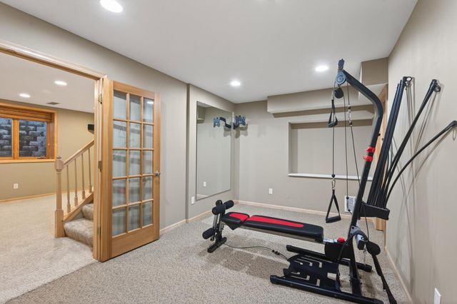 15920 48th Avenue N, Plymouth, MN 55446