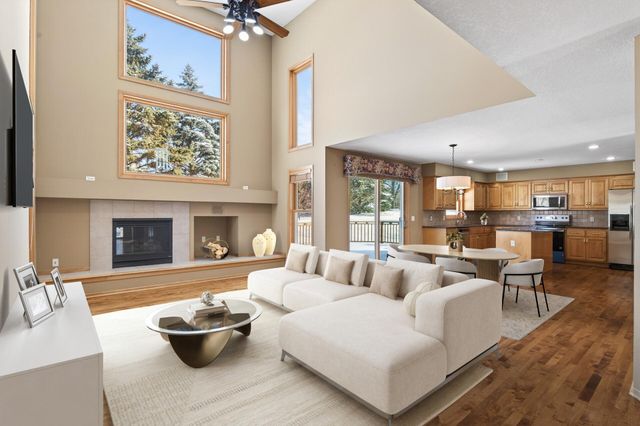 15920 48th Avenue N, Plymouth, MN 55446