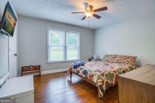 2334 FISHER Drive, Loganville, GA 30052