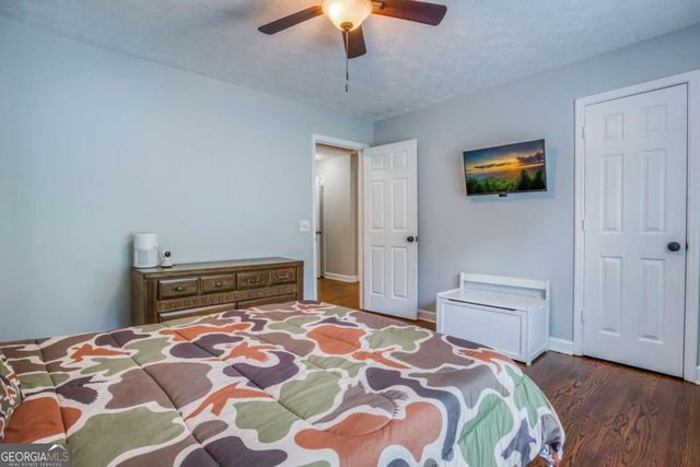2334 FISHER Drive, Loganville, GA 30052