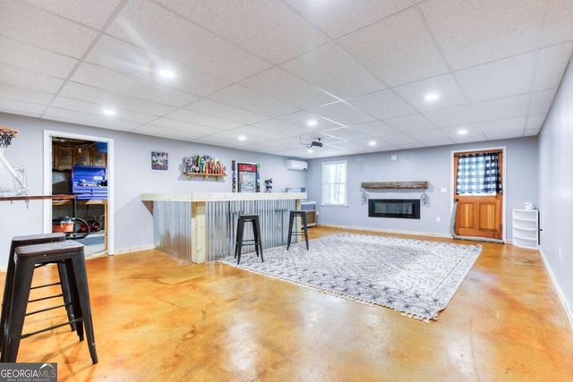 2334 FISHER Drive, Loganville, GA 30052