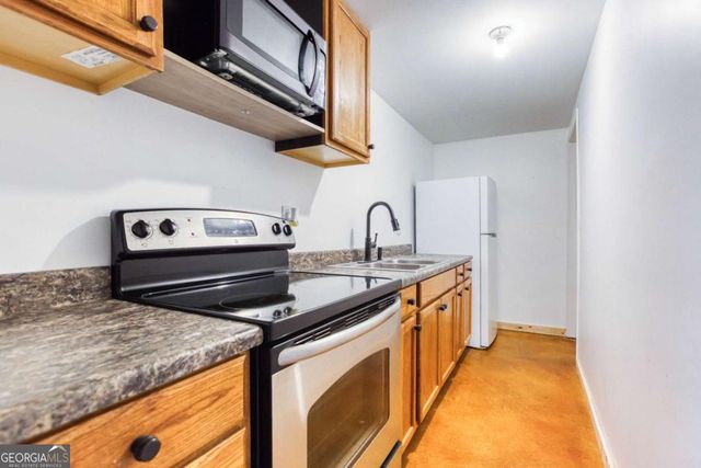 2334 FISHER Drive, Loganville, GA 30052