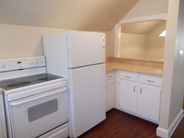 216 Thomas Ter Apt B, Lebanon, TN 37087