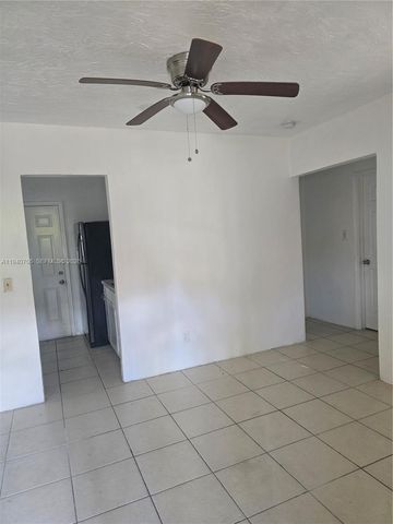 143 NW 69th St 3, Miami, FL 33150