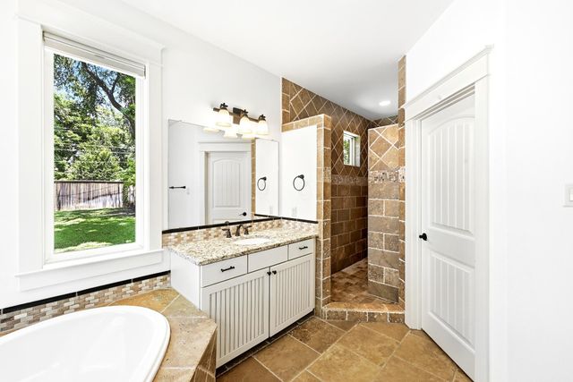 3804 Avenue G, Austin, TX 78751