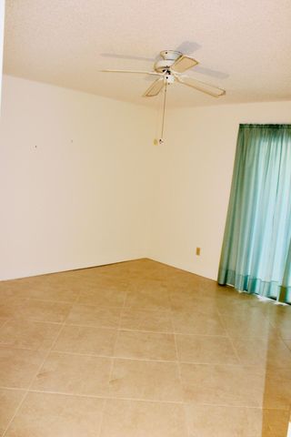 8 Lake Vista Trl Apt 201, Port St Lucie, FL 34952