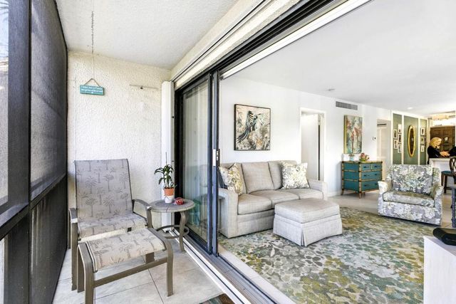 2550 Presidential Way 301, West Palm Beach, FL 33401