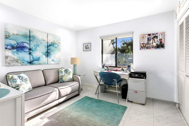 2550 Presidential Way 301, West Palm Beach, FL 33401