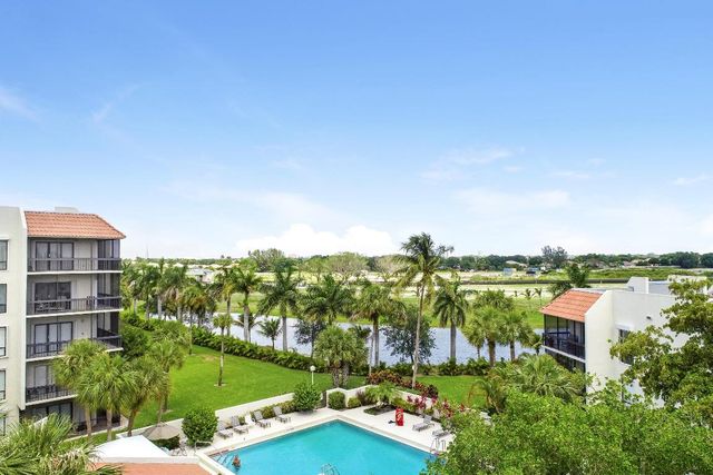 2550 Presidential Way 301, West Palm Beach, FL 33401