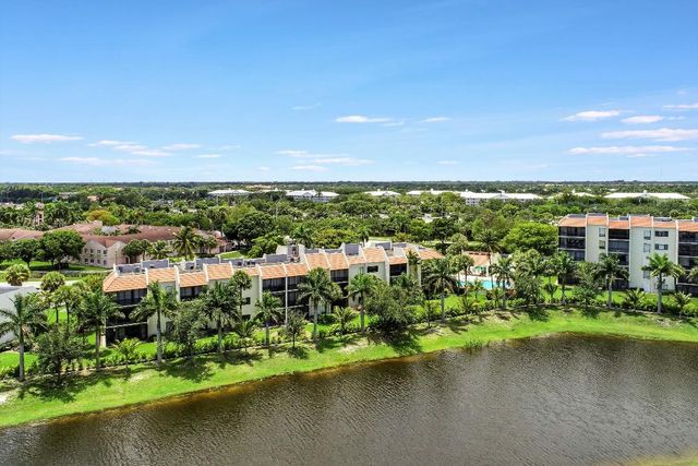 2550 Presidential Way 301, West Palm Beach, FL 33401