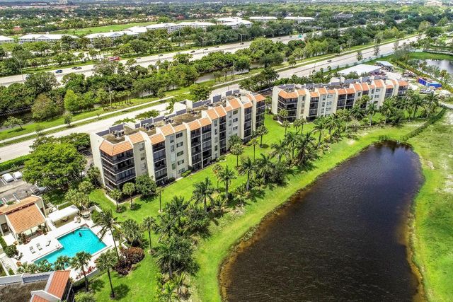 2550 Presidential Way 301, West Palm Beach, FL 33401