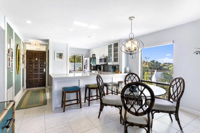 2550 Presidential Way 301, West Palm Beach, FL 33401