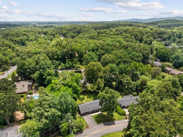 1303 Sherwood Drive, Dalton, GA 30720