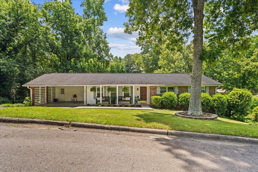 1303 Sherwood Drive, Dalton, GA 30720