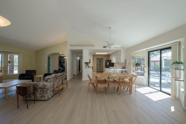 42404 John Muir Drive, Coarsegold, CA 93614