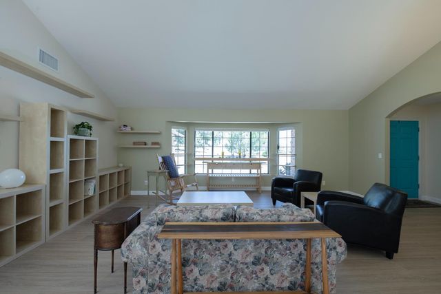42404 John Muir Drive, Coarsegold, CA 93614