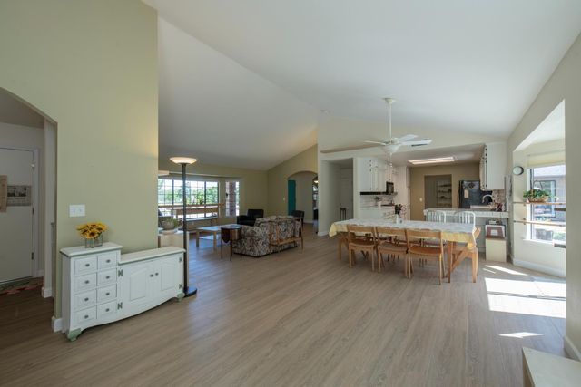 42404 John Muir Drive, Coarsegold, CA 93614