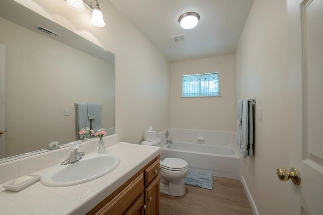 42404 John Muir Drive, Coarsegold, CA 93614