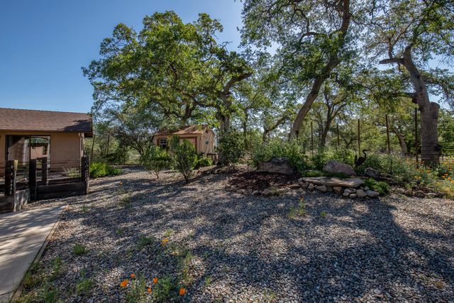 42404 John Muir Drive, Coarsegold, CA 93614