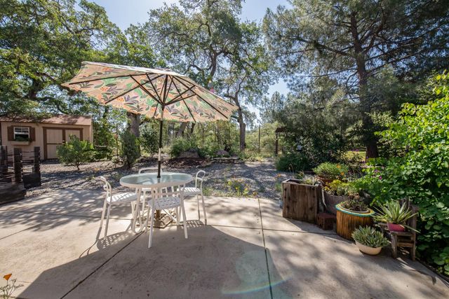 42404 John Muir Drive, Coarsegold, CA 93614