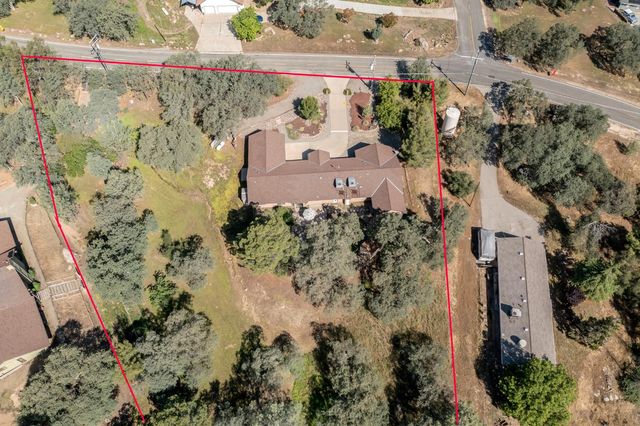 42404 John Muir Drive, Coarsegold, CA 93614
