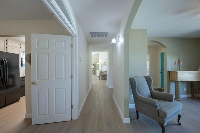 42404 John Muir Drive, Coarsegold, CA 93614