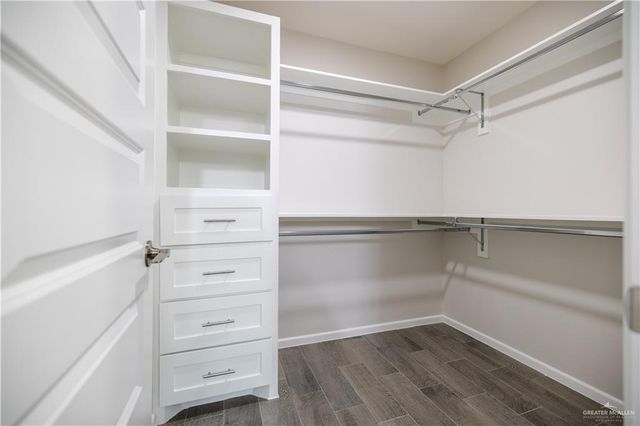 1109 N Altuve Drive, Edinburg, TX 78541