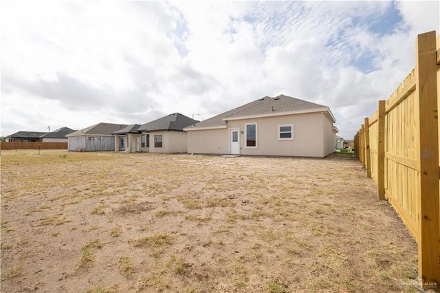 1109 N Altuve Drive, Edinburg, TX 78541