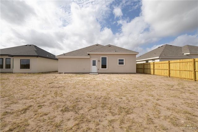 1109 N Altuve Drive, Edinburg, TX 78541