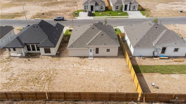 1109 N Altuve Drive, Edinburg, TX 78541