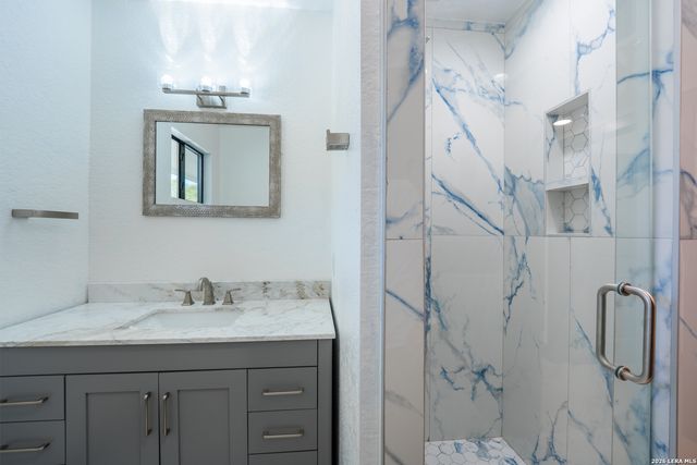 427 Laramie, San Antonio, TX 78209
