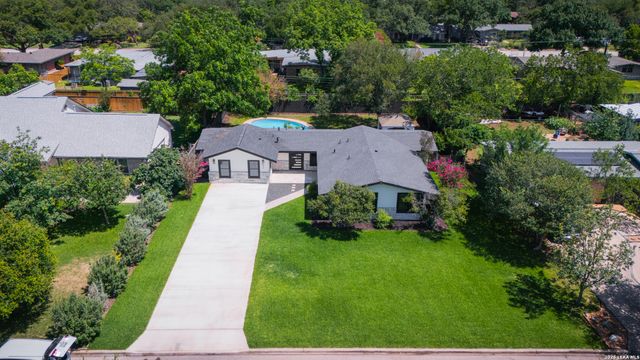 427 Laramie, San Antonio, TX 78209