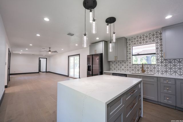 427 Laramie, San Antonio, TX 78209
