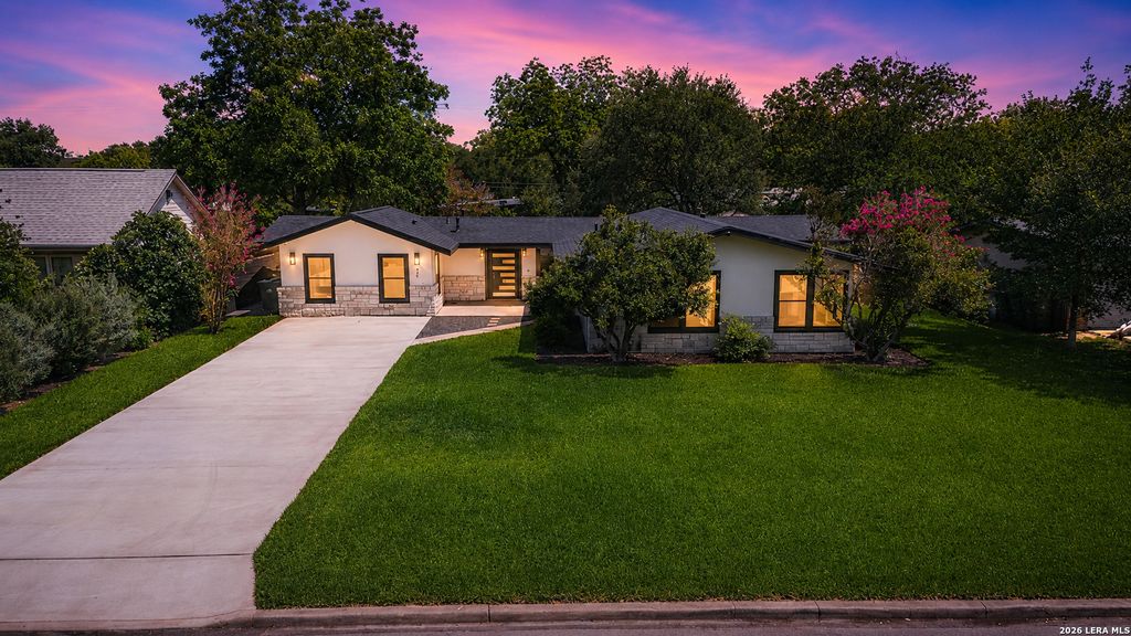 427 Laramie, San Antonio, TX 78209