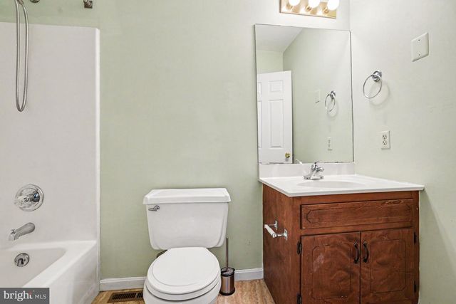 4119 NANTUCKET DR, Mechanicsburg, PA 17050
