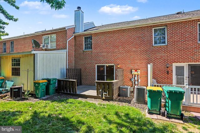 4119 NANTUCKET DR, Mechanicsburg, PA 17050