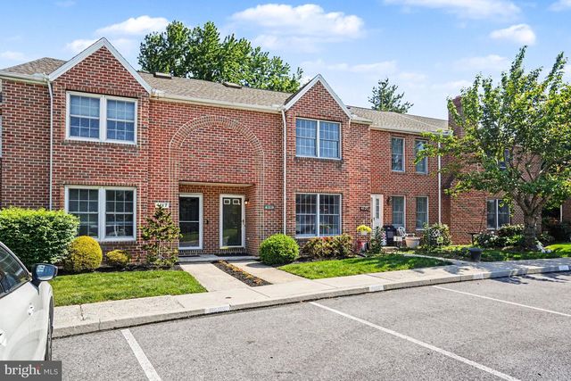 4119 NANTUCKET DR, Mechanicsburg, PA 17050