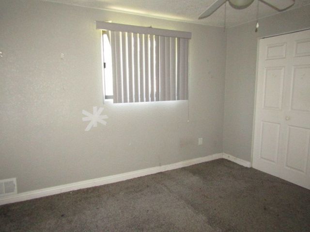 5560 Clarene Dr, Bethel Park, PA 15102