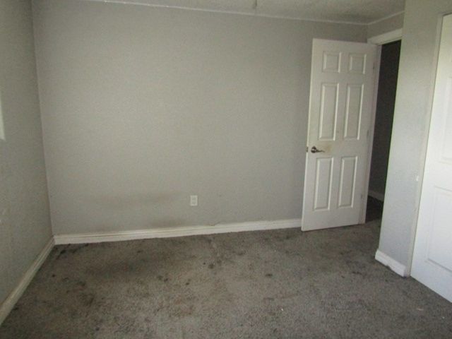 5560 Clarene Dr, Bethel Park, PA 15102