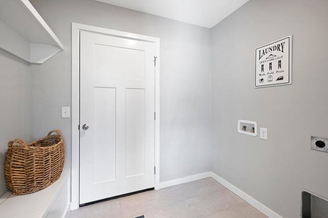 613 North Quantum Drive, Nixa, MO 65714