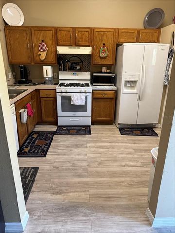 300 HERITAGE ESTATES LANE, Deland, FL 32720