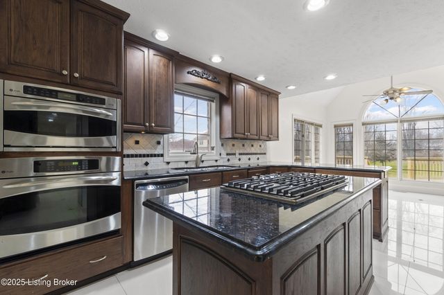 10308 Colonel Hancock Dr, Louisville, KY 40291